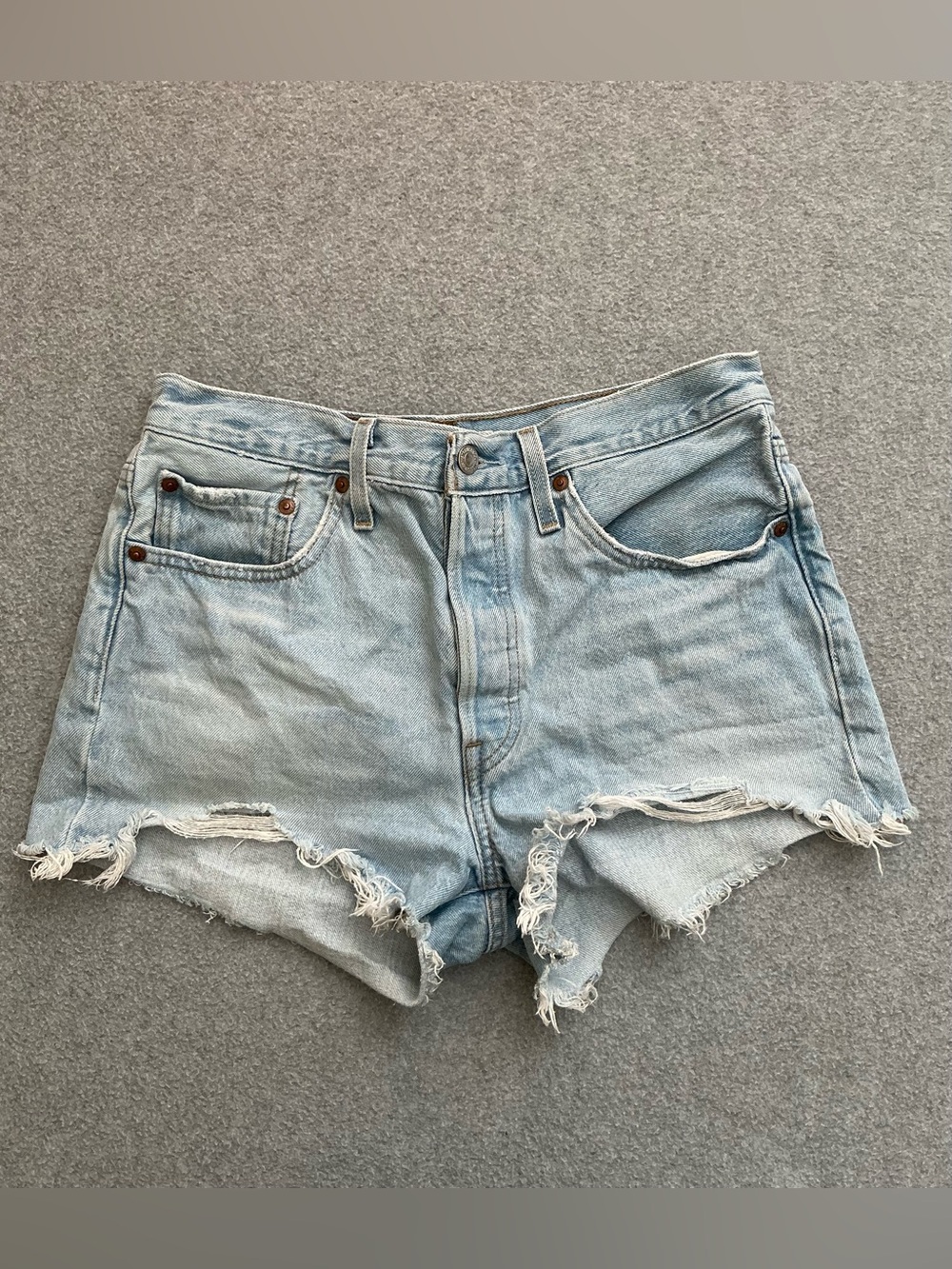 Levi’s Premium 501 Original Cutoff Festival Shorts Light Wash Frayed Hem W28